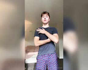 Tyler Eire aka tylereire22 OnlyFans Video - Watching me do this, make your COCK as HARD as mine