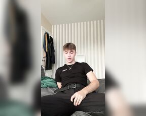 Tyler Eire aka tylereire22 OnlyFans Video - You like it like that, dont you