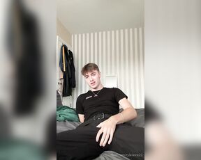 Tyler Eire aka tylereire22 OnlyFans Video - You like it like that, dont you