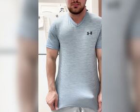 Gymboii69 aka gymboii69 OnlyFans Video - Cant keep hiding this boner