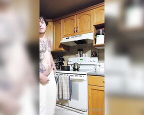 Gymboii69 aka gymboii69 OnlyFans Video - brianpellerin7 cooking for me