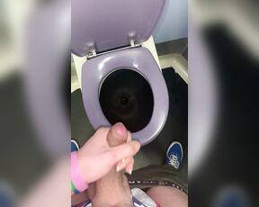 Jessie Forest aka jessieforest OnlyFans Video - Quick jerk off on the train