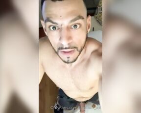 BoyButtXXL aka boybutt_xxl OnlyFans Video - Taking his big meat And loving every fcking second of it