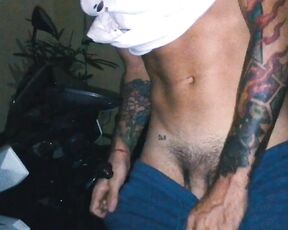 Dennis Nickolero aka dennisnickolero OnlyFans Video - Internet here soooo horrible