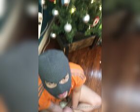 Palermohot aka palermohot OnlyFans Video - This grinch tried to steal christmas so I filled him with cum yayo669 Este grinch intento