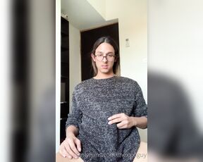 Enriquemudu aka enriquemudu OnlyFans Video - Había empezado a hacer mi tarea pero se me empezó a poner dura y, como siempre,