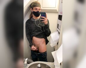 Enriquemudu aka enriquemudu OnlyFans Video - You know my dick is just a flight away in case you wanna stick it in