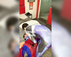 Enriquemudu aka enriquemudu OnlyFans Video - I wanted to show bisraelow how cute and fuckable he looked in his Spiderman costume