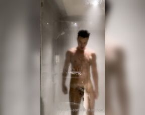 TantanEvan aka tantanevan OnlyFans Video - Someone wants to see me take a shower