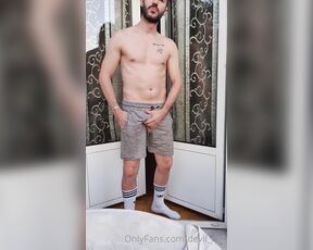 Xdevil_redx aka devil_red OnlyFans Video - Goidmorning in my house