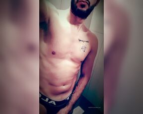 Xdevil_redx aka devil_red OnlyFans Video - Shower gym