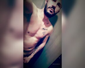 Xdevil_redx aka devil_red OnlyFans Video - Shower gym