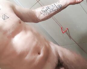 Xdevil_redx aka devil_red OnlyFans Video - Shower in the gym