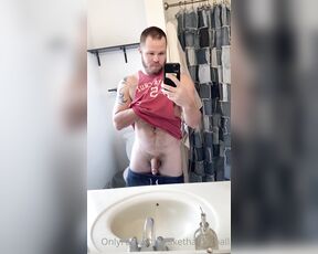 Jakethafuzzball aka jakethafuzzball OnlyFans Video - Feeling myself  a friends house