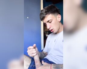 Thiago Zanetti aka thiagozanettixxx OnlyFans Video - Hola bebé, te gustaría ayudarme Necesito una mano Hello baby, would you like to help me