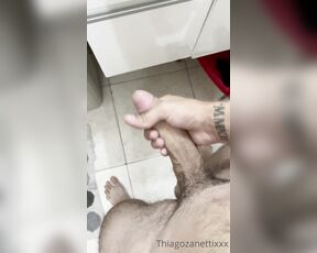 Thiago Zanetti aka thiagozanettixxx OnlyFans Video - Good morning baby Buen día bebé