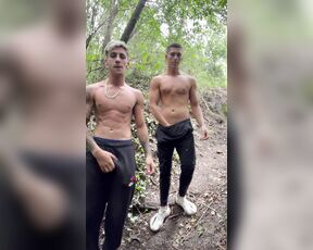 Thiago Zanetti aka thiagozanettixxx OnlyFans Video - we were in the woods with my cousin and we wanted to masturbate  estábamos por