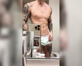 Thiago Zanetti aka thiagozanettixxx OnlyFans Video - Feliz domingo