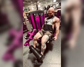 Gunnar Stone VIP aka gunnarstonevip OnlyFans Video - Daddy doesnt skip legs