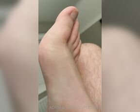 ADAM AND JAKE aka lvpcouple OnlyFans Video - 07-08-2022 - Feet FridayAdam Time to get a closer look at Adams size 11s