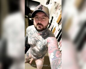 Dan_b33tattoo aka dan_b33tattoo OnlyFans Video - 01-01-2021 - Happy new year