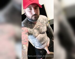 Dan_b33tattoo aka dan_b33tattoo OnlyFans Video - 02-02-2021 - PAC_MAN swallows, do you