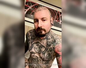 Dan_b33tattoo aka dan_b33tattoo OnlyFans Video - 11-30-2022 - Lonely in my hotel room, would u keep me company