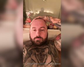 Dan_b33tattoo aka dan_b33tattoo OnlyFans Video - 05-10-2022 - Relaxing bath time, Who wants to join And a little something for you feet lovers too