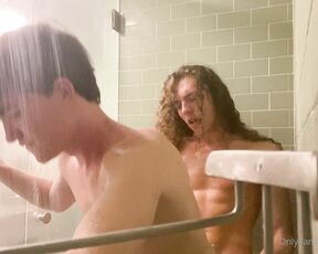 Levi Hatter aka levihatter OnlyFans Video - 12-16-2020 - Heres a video of loves wrecking my ass in the shower