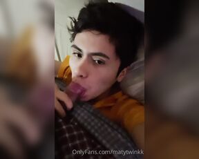 MatyTwink aka matytwinkk OnlyFans Video - 12-31-2022 - I suck my brothers dick while he plays video games