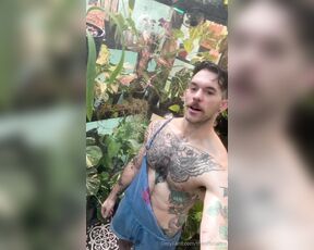 TRO onlyPlants aka theofficialtro OnlyFans Video - 01-07-2024 - Oh no Im all wet