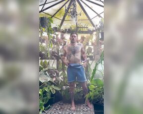 TRO onlyPlants aka theofficialtro OnlyFans Video - 01-03-2024 - Its not the heat that gets you its the humidity