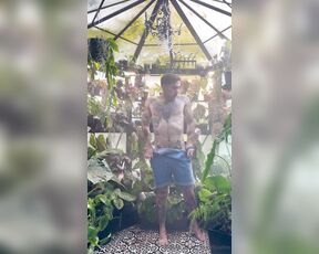 TRO onlyPlants aka theofficialtro OnlyFans Video - 01-03-2024 - Its not the heat that gets you its the humidity