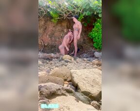 Blake Banx aka blakebanx OnlyFans Video - 09-16-2024 - Had to give elpapichase some oral servicing on the beach