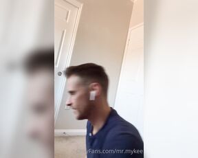 Mr Mykee aka mr.mykee OnlyFans Video - 05-10-2022 - Casual little stretches and handstands