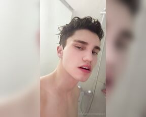 Valentin aka valsplace OnlyFans - Shower and fingering