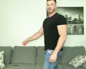 Malik Delgaty aka malikdelgaty OnlyFans - Bro I want to spoil you this weekend by giving you this scene for free