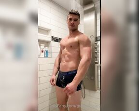 Malik Delgaty aka malikdelgaty OnlyFans - After workout shower