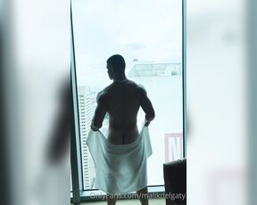 Malik Delgaty aka malikdelgaty OnlyFans - Perfect spot to fuck! Don’t you think