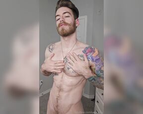 OnlyXXXGuys aka onlyxxxguys OnlyFans - Lubed me up with my favorite lavender oil and had a blast, says @lucasking Watch