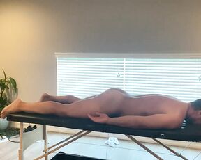 OnlyXXXGuys aka onlyxxxguys OnlyFans - Giving a relaxing massage to my super hot fianc lead to another thing, says tantra coach,