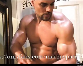 OnlyXXXGuys aka onlyxxxguys OnlyFans - Look at that body @marcuspatrick, celebrity entertainer, personal trainer and model from Texas Born in Bath