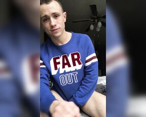 OnlyXXXGuys aka onlyxxxguys OnlyFans - Naughty @landonpierce from Arkansas is back I post shower and locker room videos, public play, jerking,