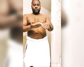 MrGoudreauXXX aka mrgoudreauxxx OnlyFans Video - 01-09-2020 - Dont forget to moisturize