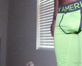 HeyAndy aka heyandy OnlyFans Video - 05-07-2020 - Bright yellow