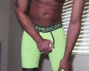 HeyAndy aka heyandy OnlyFans Video - 05-07-2020 - Bright yellow