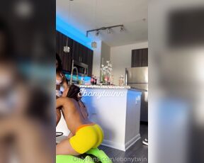 Ebonytwin aka ebonytwin OnlyFans Video - 05-08-2023 - Sucking girldick Felt good in my throat