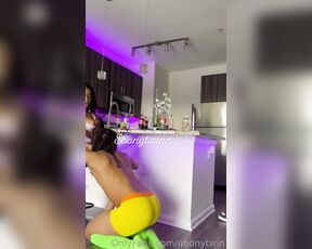 Ebonytwin aka ebonytwin OnlyFans Video - 05-08-2023 - Sucking girldick Felt good in my throat