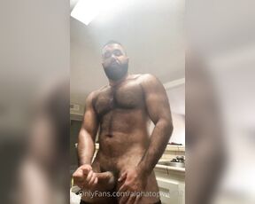 Persian Alpha Wolf aka alphatopwolf22 OnlyFans Video - 10-26-2020 - Got horny cooking breakfast so I had to stroke one out in the kitchen  Who