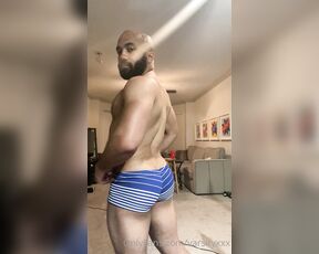 Varsity aka varsityxxx OnlyFans Video - 05-18-2021 - Do we approve this swim suit for Pensacola or did I outgrow it I think my